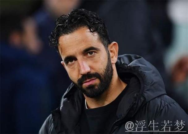 48岁范尼遭解雇:上任6个月战绩不佳,新帅接棒 48岁范尼遭解雇:上任6个月战绩不佳,新帅接棒